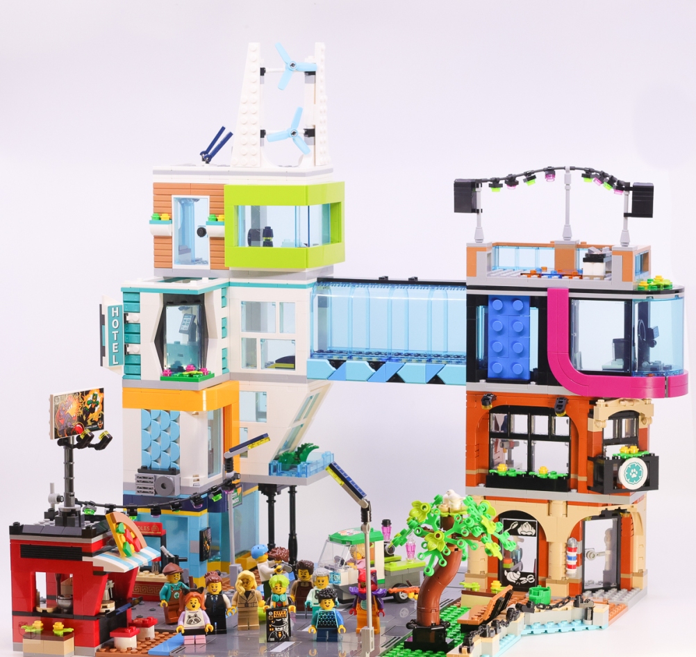 RAMBLING BRICK LEGO City 60380 Downtown review image