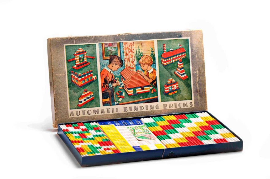 LEGO Automatic Binding Bricks 1024x682