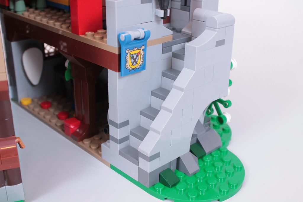 LEGO Icons 10332 Medieval Town Square review 26 1024x683