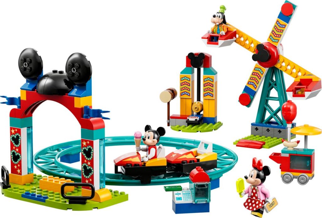 10778 Mickey Minnie and Goofys Fairground Fun contents 1024x693