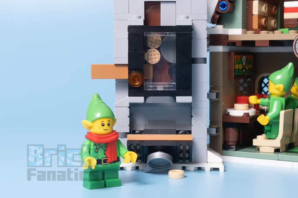 LEGO 10275 Elf Club House 31 1