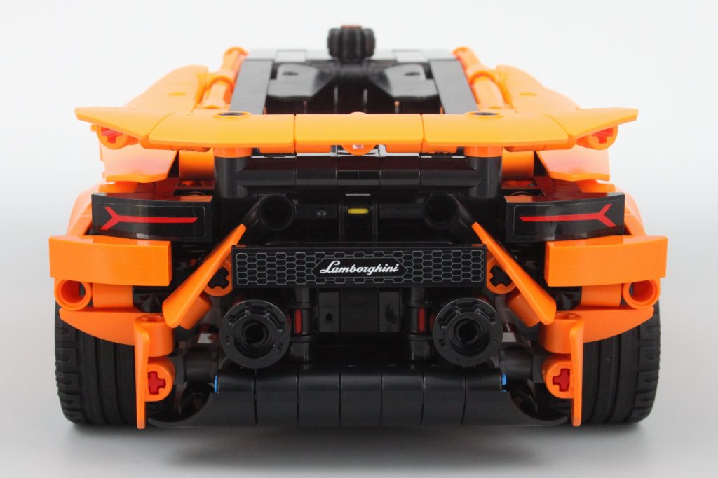 lego technic 42196 lamborghini huracan orange review 1 1024x682