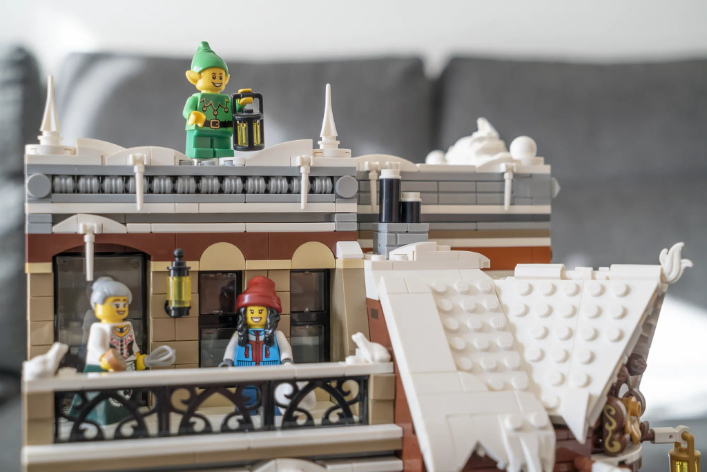 LEGO Ideas Claus Toys 4 1024x684