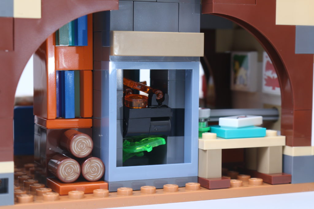 LEGO Harry Potter 75980 Attack on the Burrow review 39