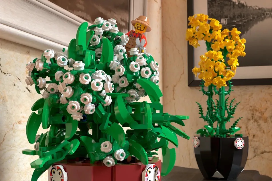 LEGO Ideas Good Ogels Garden 8