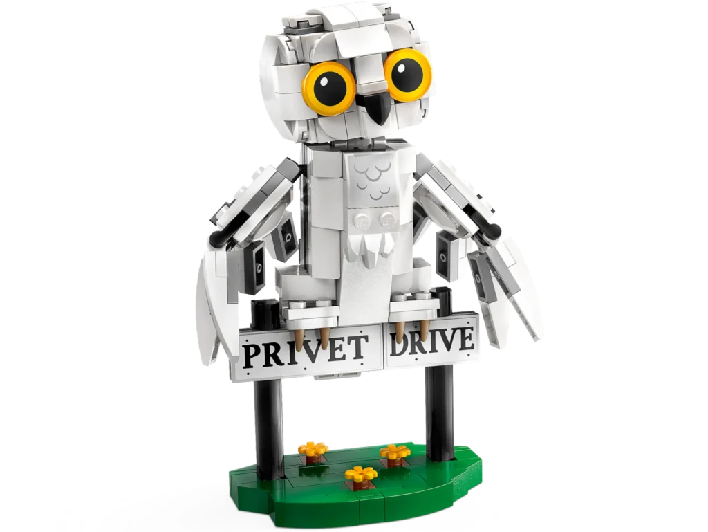 LEGO Harry Potter 76425 Hedwig at 4 Privet Drive 3 1024x769