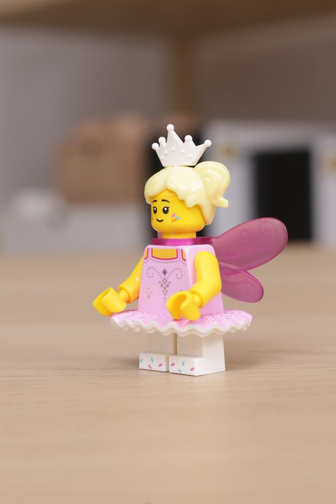 LEGO Minifigures 71034 Series 23 review 54 683x1024