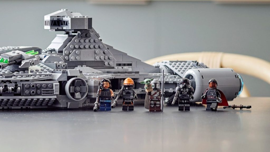 LEGO Star Wars The Mandalorian 75315 Imperial Light Cruiser minifigures resized featured 1024x576
