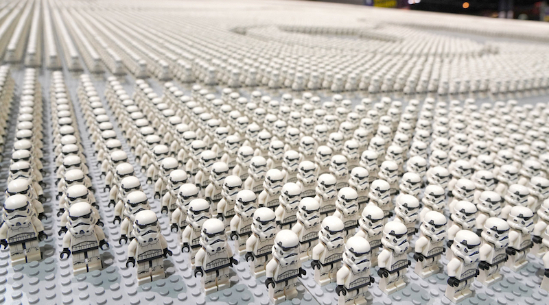 LEGO set Star Wars minifigure world record