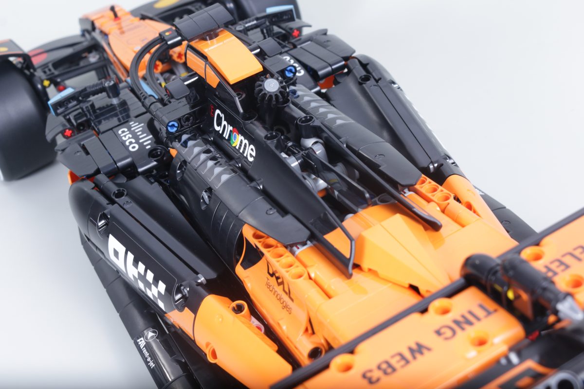 LEGO Technic 42228 McLaren MCL39 F1 Car review 33 1200x800