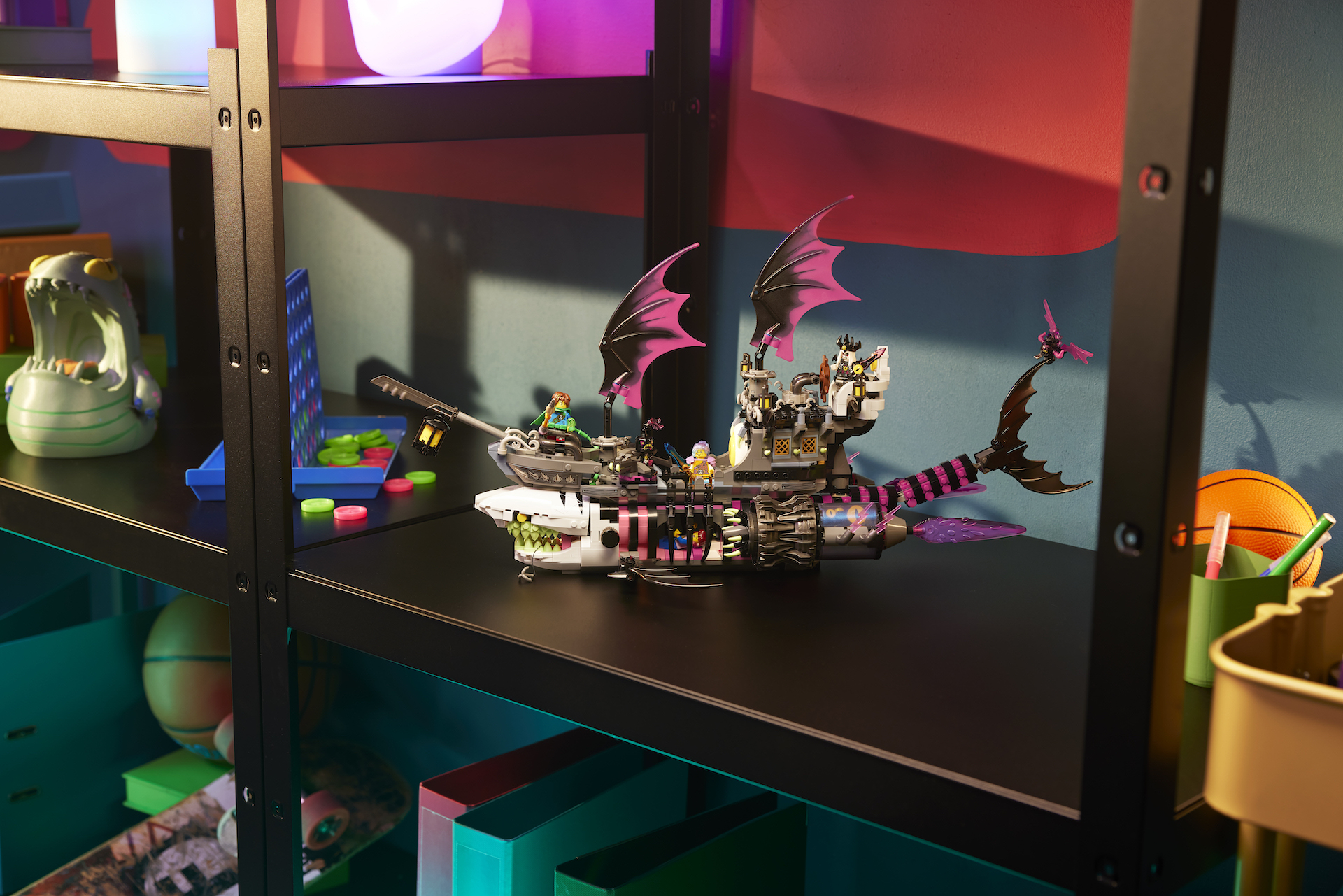 LEGO DREAMZzz 71469 Nightmare Shark Ship 10
