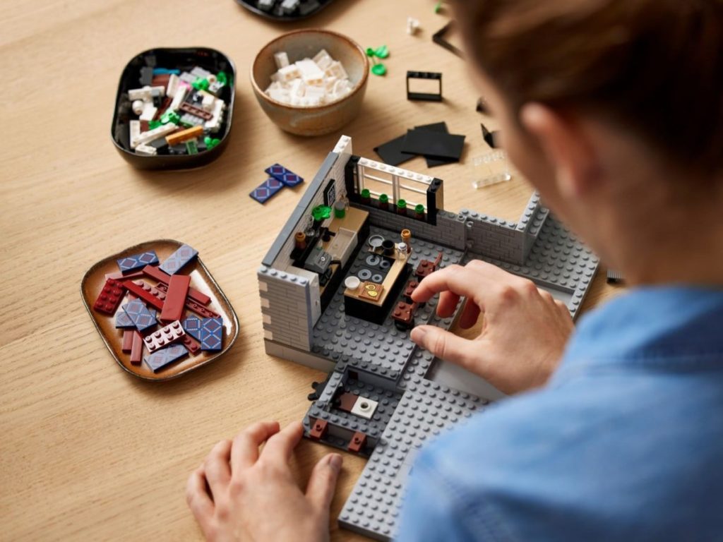 LEGO for Adults 10291 Queer Eye The Fab 5 Loft 15 1 1024x768