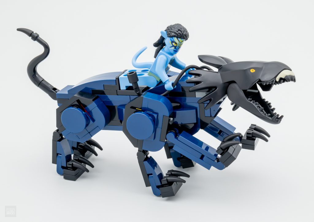 LEGO Avatar 75571 Neytiri Thanator vs. AMP Suit Quaritch Hoth Bricks Critics Review 2 1024x724