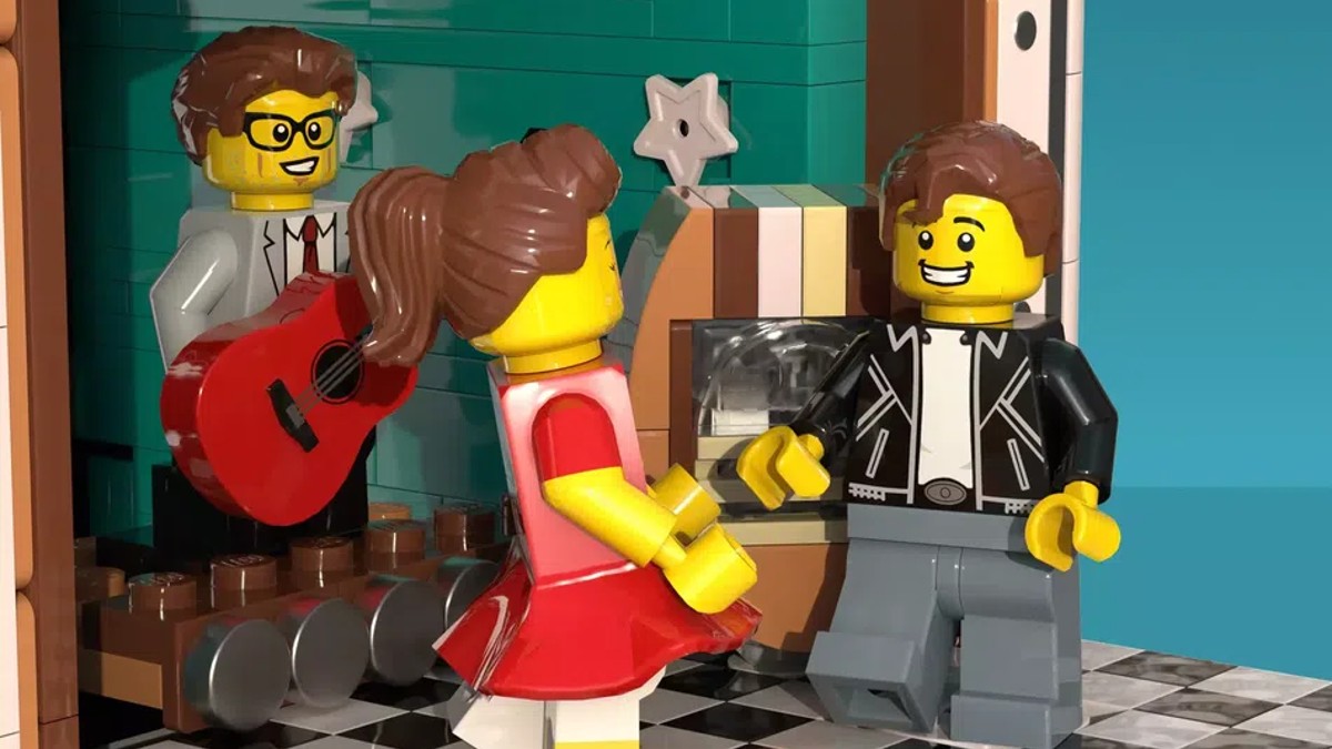 LEGO Ideas Home Alone fan designer rocks new project to 10K