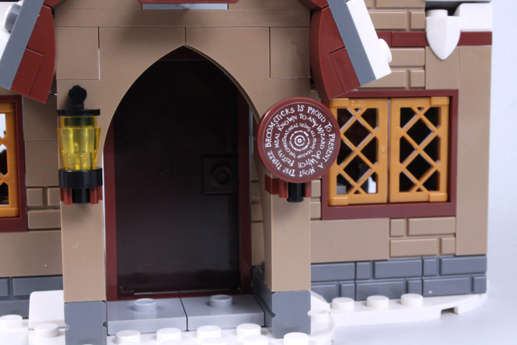 LEGO Harry Potter 76388 Hogsmeade Village Visit review 17