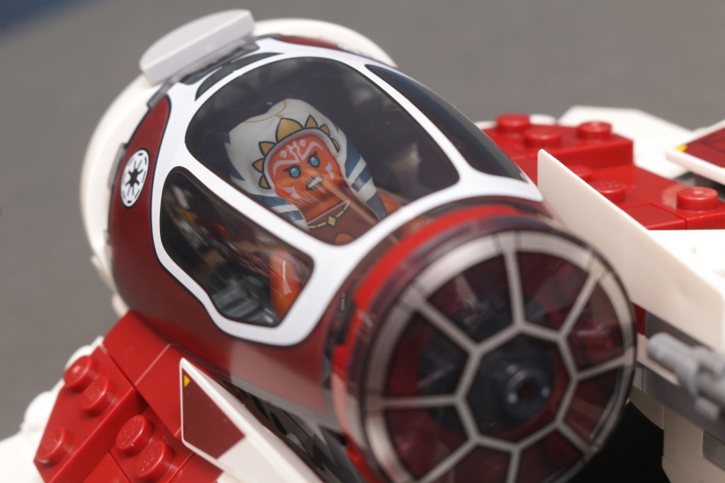 LEGO Star Wars 75401 Ahsokas Jedi Interceptor review 11 1024x683