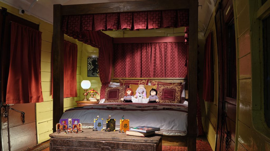 Lego Nessie bedroom 16x9 1024x576