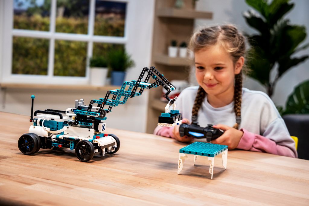 LEGO Mindstorms 51515 Robot Inventor 11