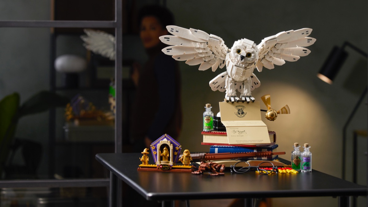 LEGO Harry Potter 76391 Hogwarts Icons Collectors’ Edition officially revealed