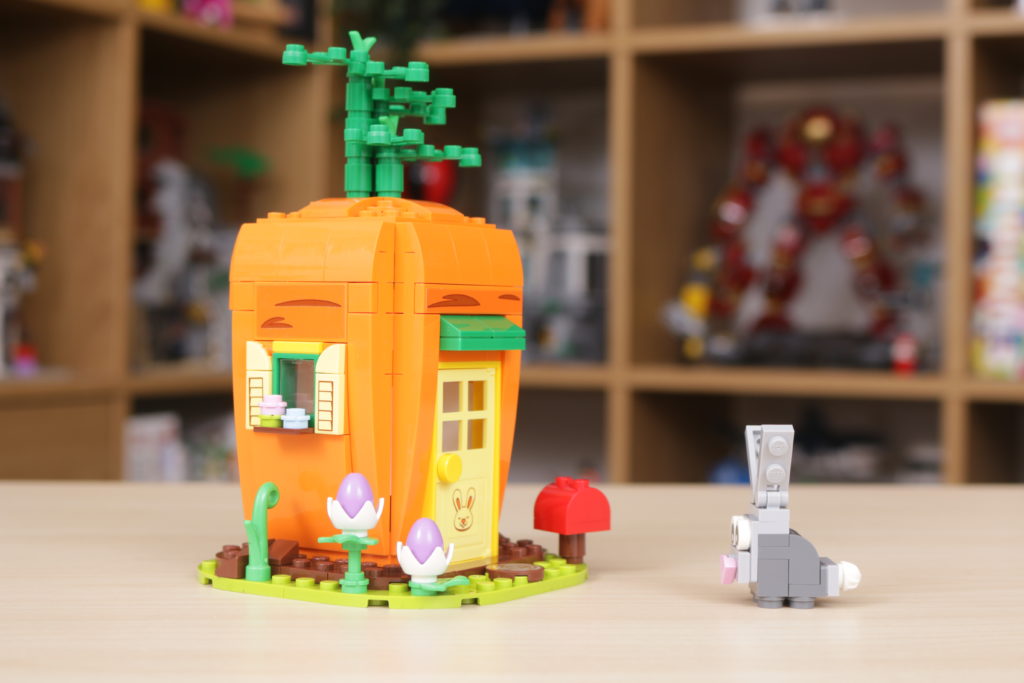 LEGO 40449 Easter Bunnys Carrot House GWP review 15
