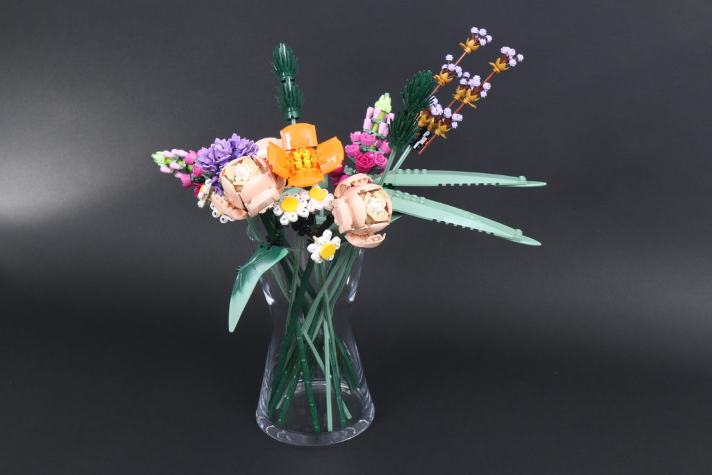 LEGO Botanical Collection 10280 Flower Bouquet review 4