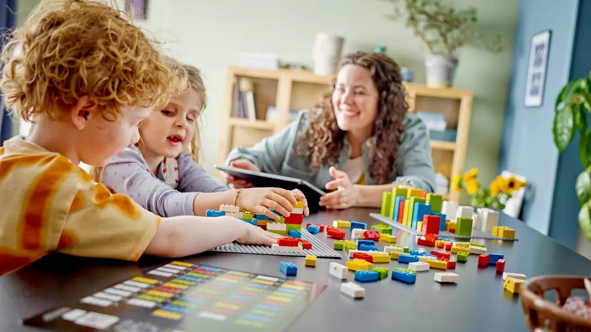 Nonprofit helps blind people build LEGO sets independently