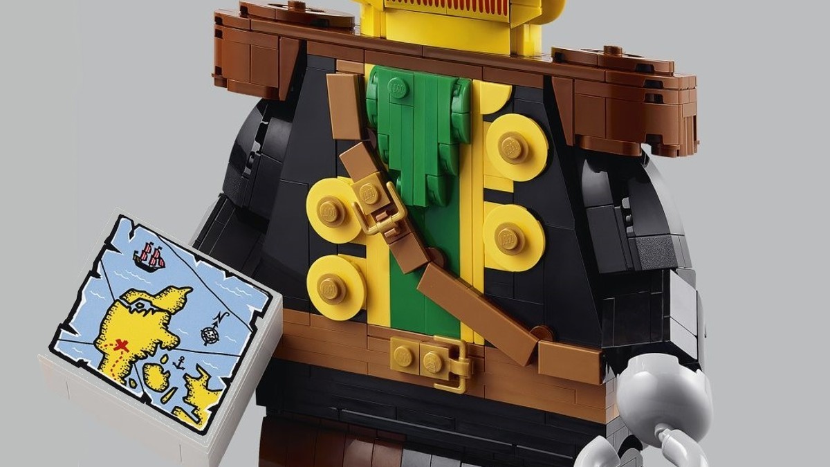 X marks the LEGO House in 40504 A Minifigure Tribute