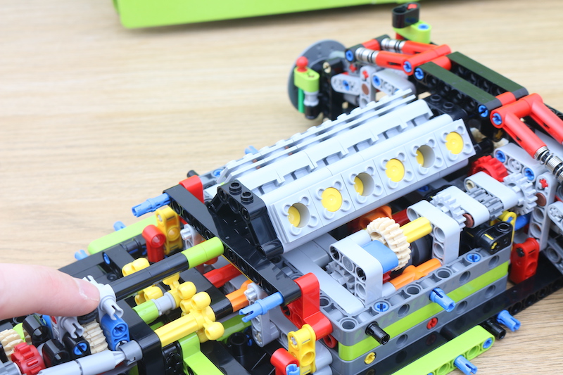 LEGO Technic 42115 Lamborghini Sian FKP 37 review 32