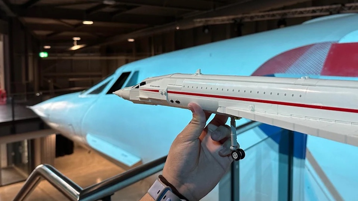 LEGO Icons 10318 Concorde meets its big brother