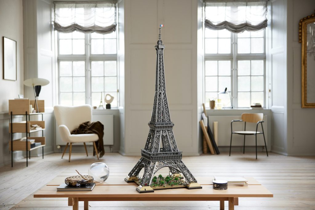 LEGO Icons 10307 Eiffel Tower 28 1024x683
