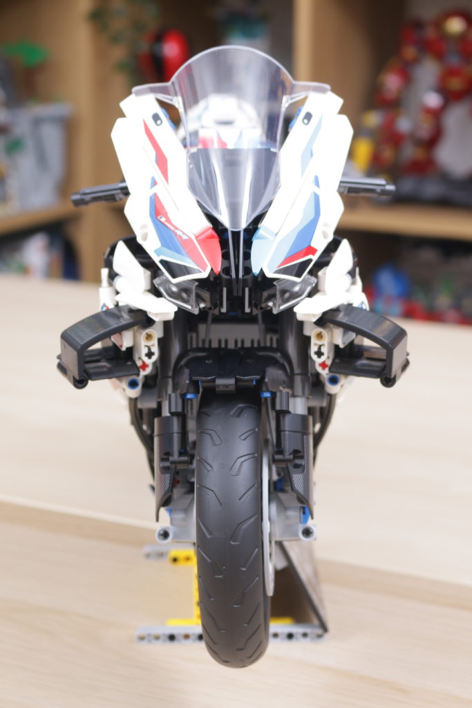 LEGO Technic 42130 BMW M 1000 RR review 9
