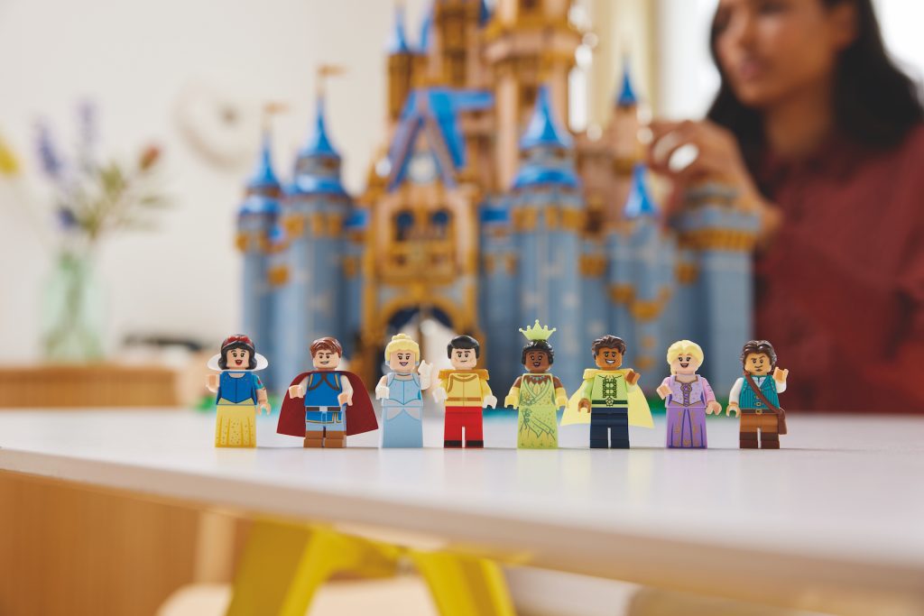 LEGO Disney 100th anniversary 43222 Disney Castle 42 1024x683