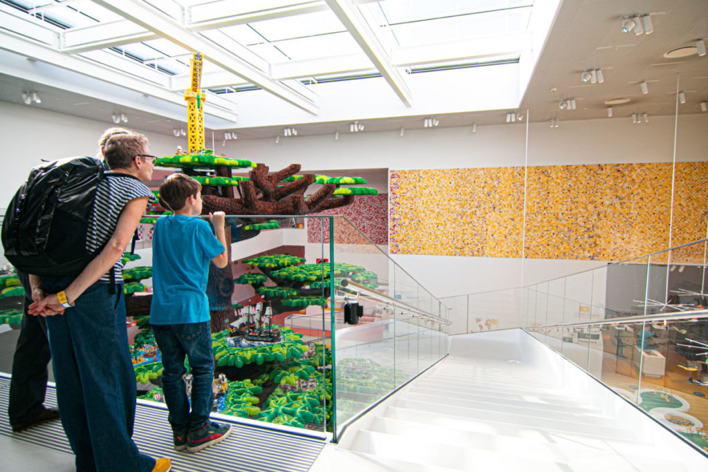 LEGO House DOTS mural 1 1024x683