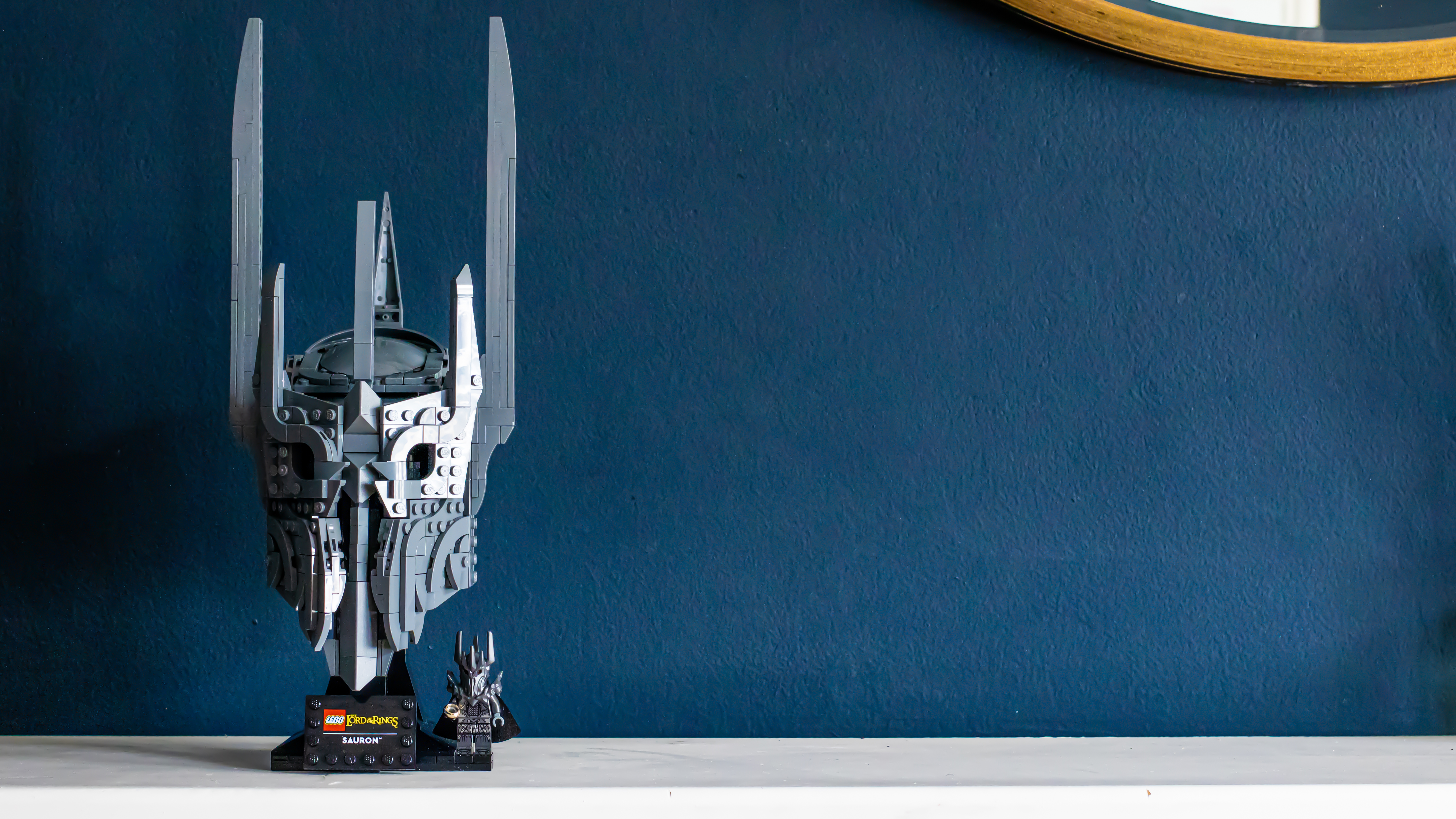 LEGO Icons 11373 The Lord of the Rings: Sauron's Helmet review