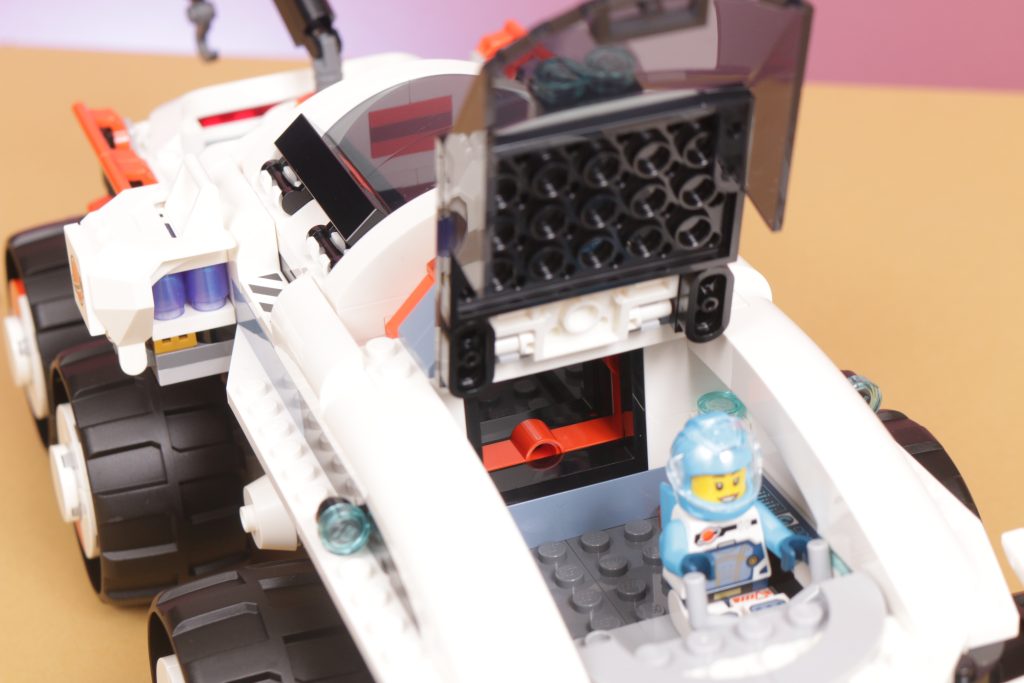LEGO City 60432 Command Rover and Crane Loader review 23 1024x683