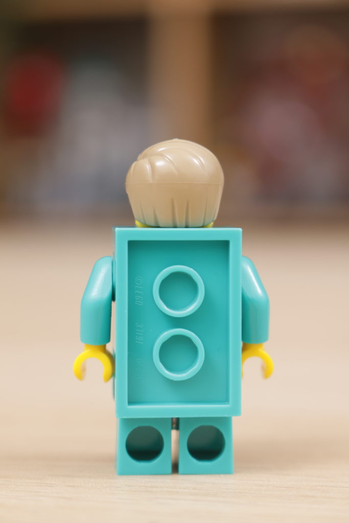 Build A Minifigure Tower 5