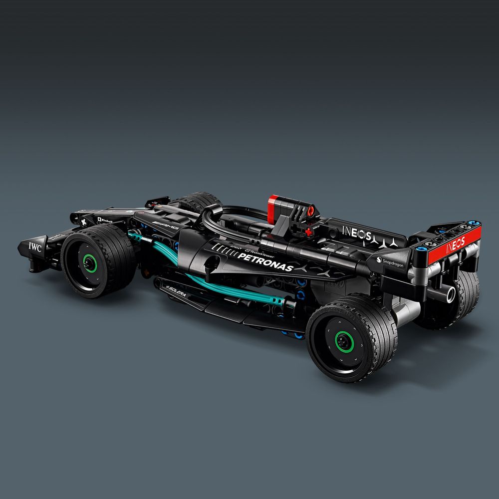 LEGO Technic 42165 Mercedes AMG F1 W14 E Performance Pull Back 03